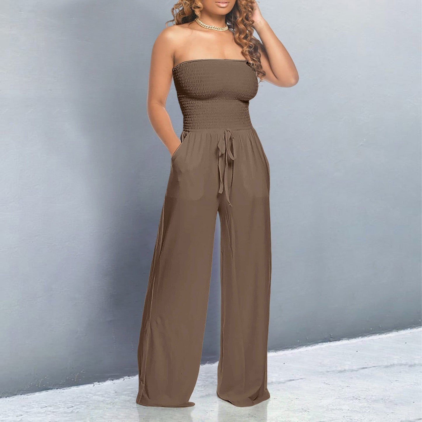 https://cdn.shopify.com/s/files/1/0672/5592/7080/files/trendy-off-shoulder-jumpsuit-236371.jpg?v=1741109308